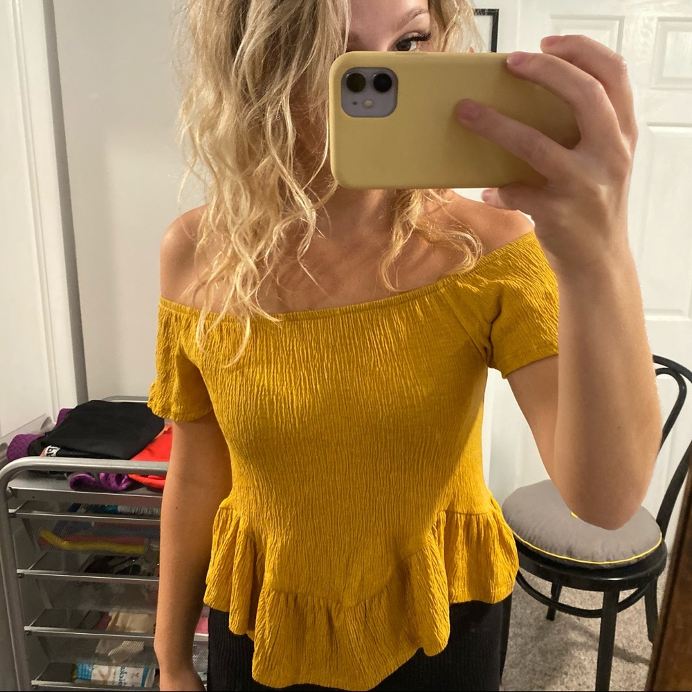 Pacsun yellow off the shoulder top XS